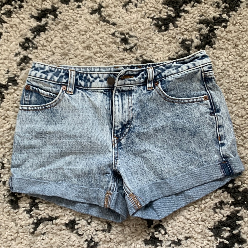 Volcom shorts